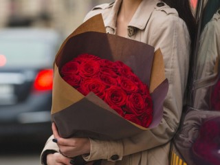 Мошенники взламывают Госуслуги жительниц Рузы под предлогом доставки цветов