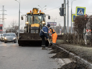 Коммунальные службы начали весеннюю уборку Люберец