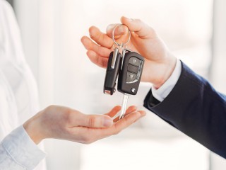 Штрафы за покупку авто наличными у иностранцев могут отменить