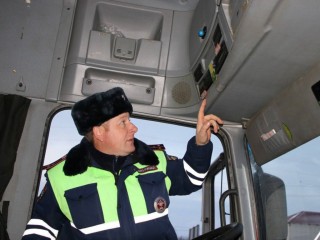 В Шаховской проверят режим труда и отдыха водителей грузовиков