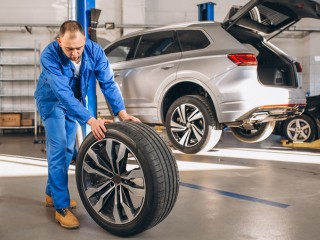 Синоптики назвали точную дату смены зимней резины в 2025 году