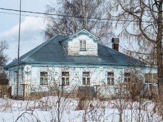 «Дощатый сортир с видом на звезды»: что такое избинг и как им зарабатывают в Бронницах