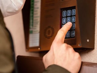 Талдомские правоохранители предупредили о мошеннических схемах с домофонами