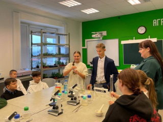 Из школьников решили сделать аграриев при помощи нового учебного профиля
