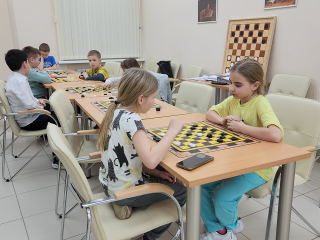 Ступинские шашисты готовятся к молниеносной игре в Коломне