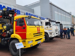Спасатели со всего Подмосковья представили редкую спецтехнику в Рузе