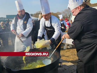 На экоферме «Былинкино» начали варить почти 200 литров сырного супа, что станет рекордом