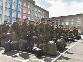 Котельниковцы, избравшие военную службу по контракту, получат ₽2,3 млн и ряд льгот