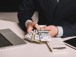 Ставки по кредитам начнут снижаться через несколько месяцев