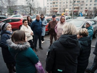 Лампу в перегоревшем фонаре заменили на улице Пушкина