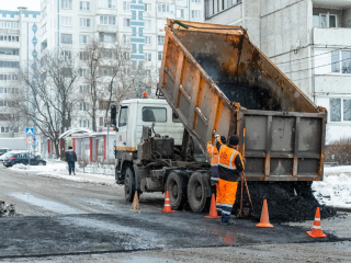 «Лежачий полицейский» восстановили в Дзержинском на Лесной улице