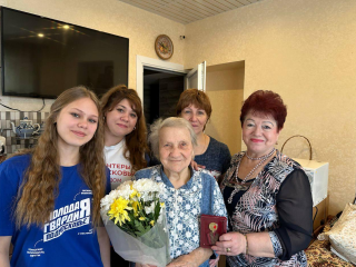 Более 90% ветеранов Можайского округа получили медали в честь 80-летия Победы