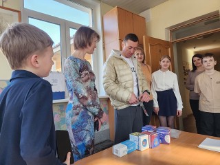 Школьники-исследователи проверят качество салатов в магазинах Красноармейска