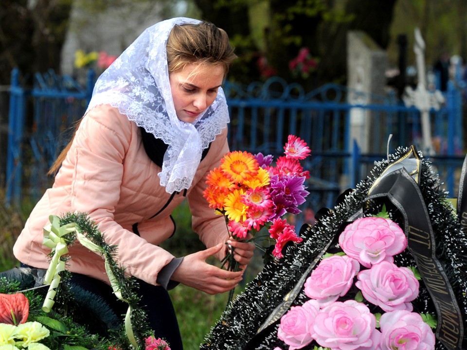 Что будет, если в Светлую Седмицу сходить на кладбище проведать умерших