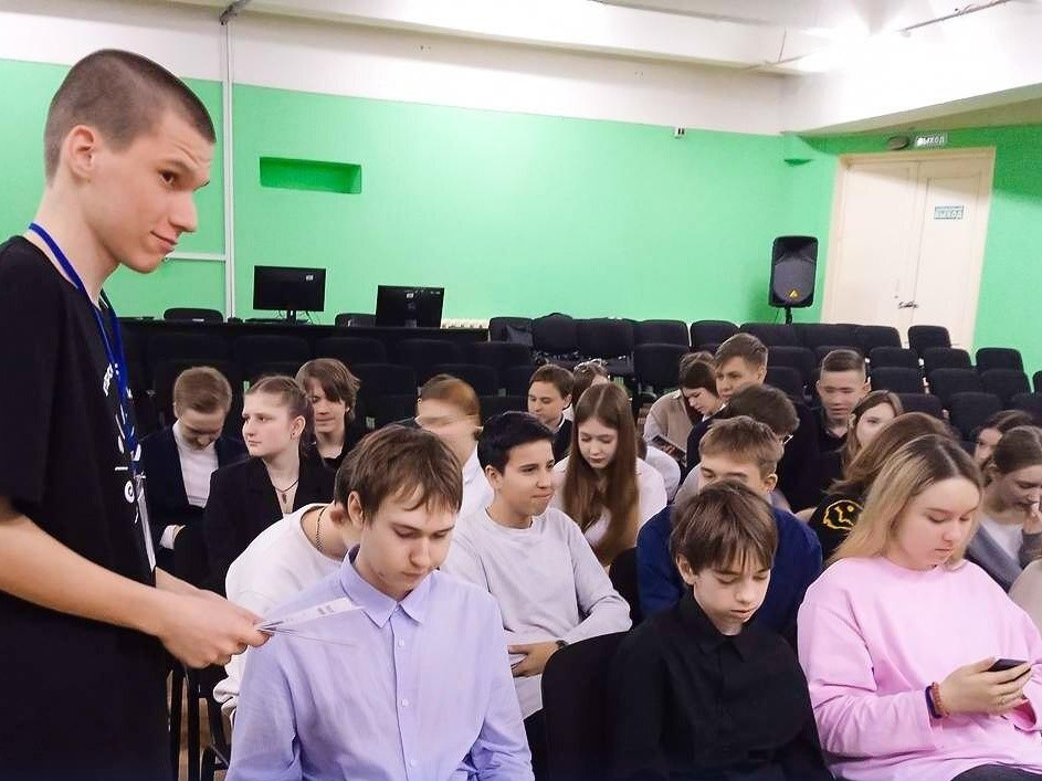 Студенты Воскресенского колледжа рассказали школьникам о востребованных специальностях