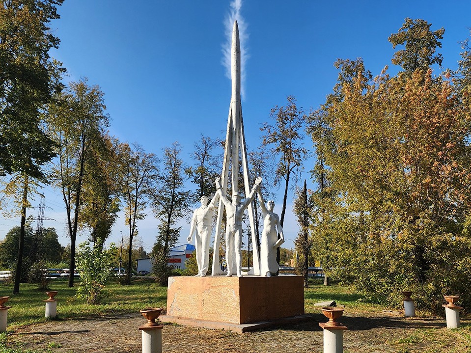 Монумент «Космонавты» в Шатуре: символика и легенды памятника
