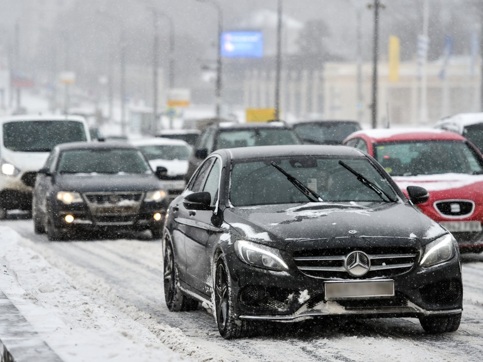 Автомобилистам порекомендовали пересмотреть график поездок