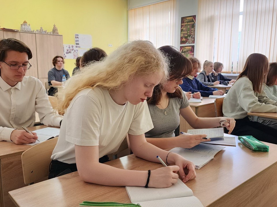 Родители выбирают «бесшовный переход»: в Богородском округе завершился первый этап приема в школу