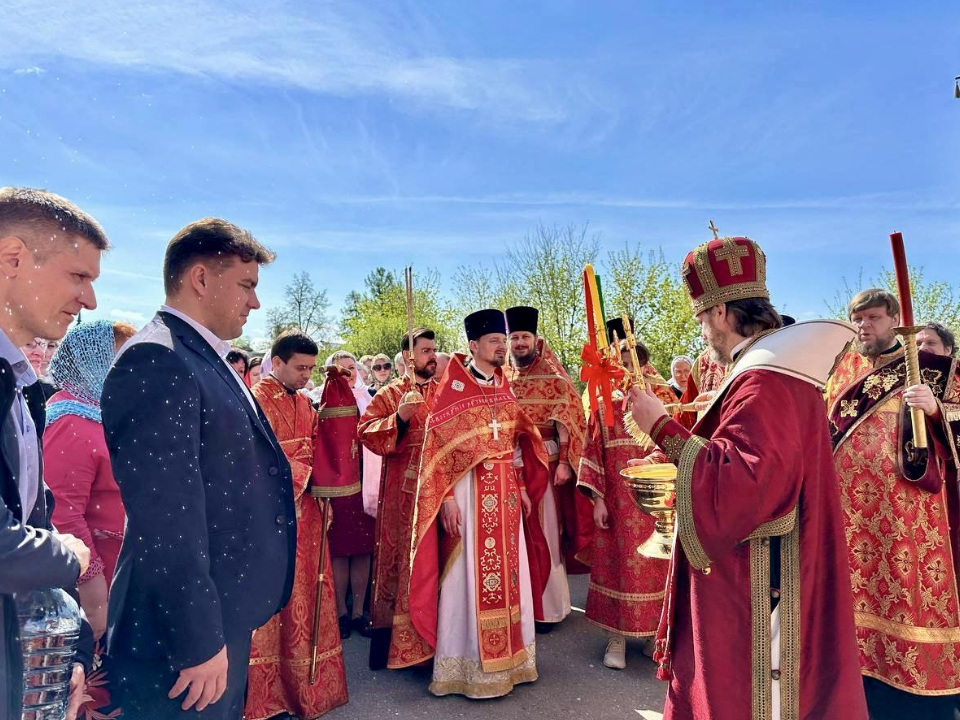 Литургия, открытие выставки и Пасхальный фестиваль: в Можайске побывал Владыка Фома