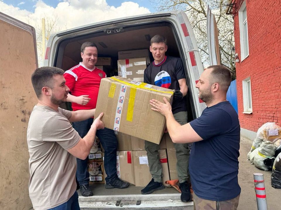 Куличи к Пасхе и средства связи отправили из Подольска на СВО