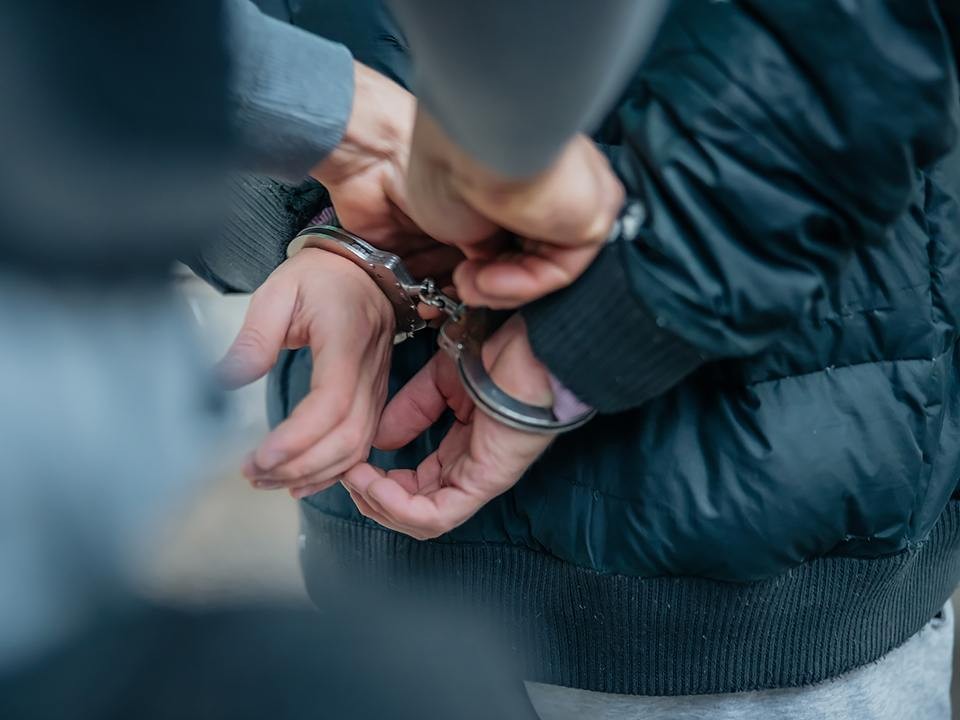 Подольские полицейские задержали подозреваемого в краже 700 лотерейных билетов