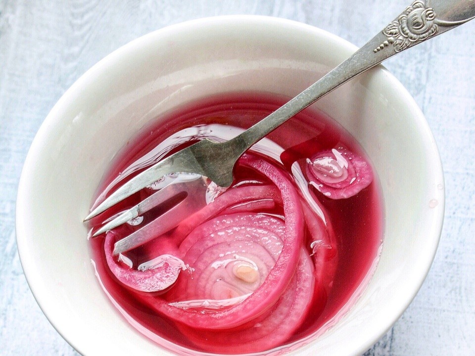Маринованный лук к шашлыку: 8 рецептов от мишленовского повара