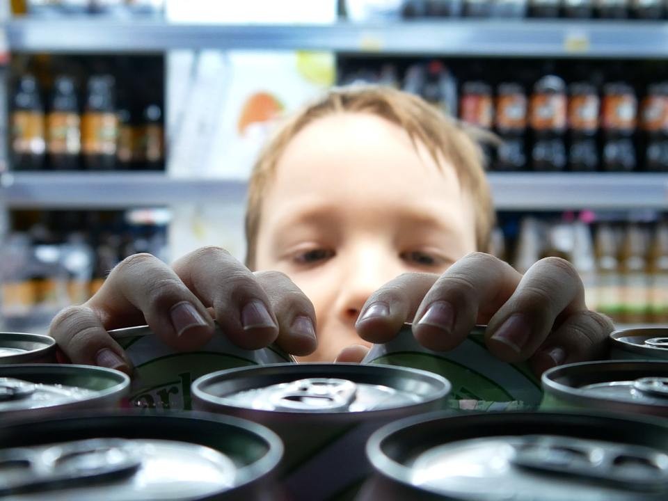Продажа энергетиков у музеев Подмосковья попадет под запрет