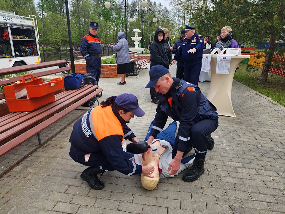 Жители Шатуры научились оказывать первую медпомощь на мастер-классе