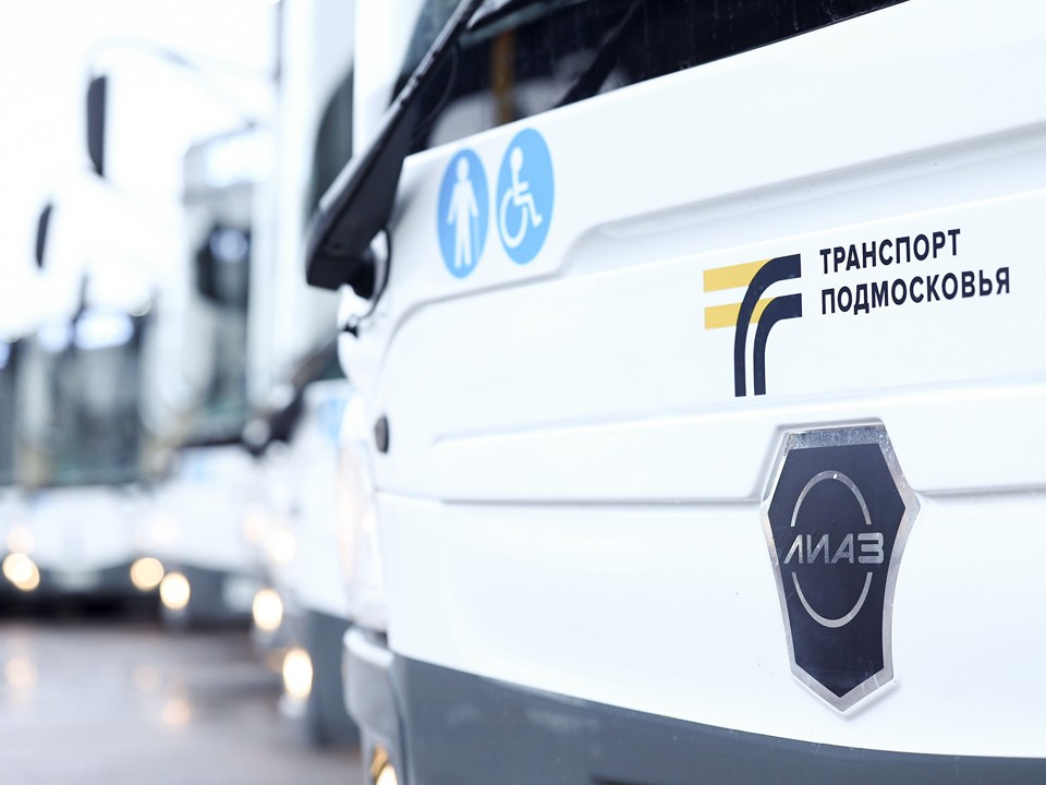 Автобусы 52 маршрута отмоют от грязи и пыли после жалоб пассажиров