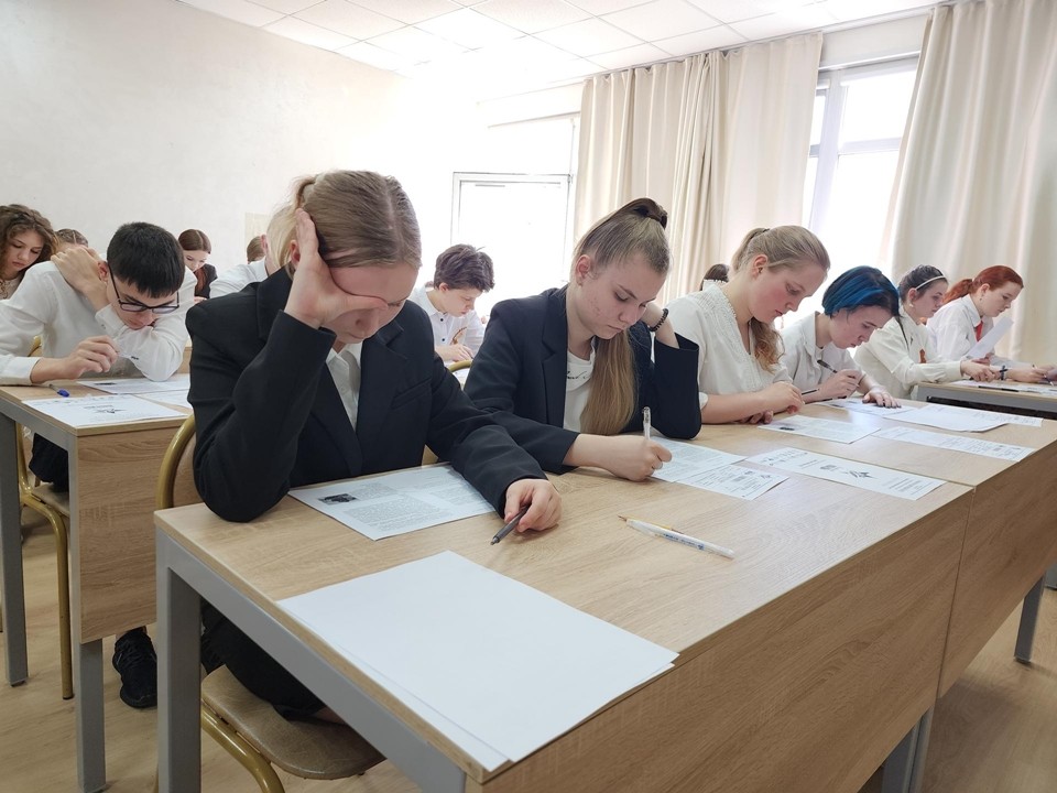 В Губернском колледже написали «Диктант Победы»