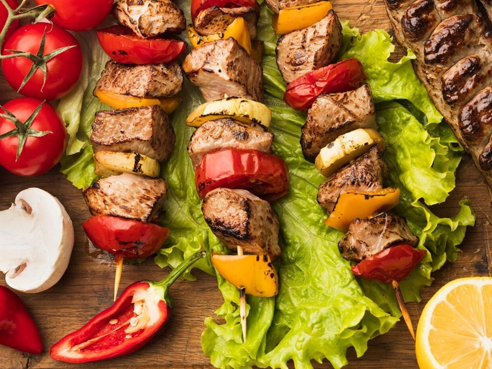 Секреты советского шашлыка: одинцовские мастера раскрывают рецепт идеального мяса