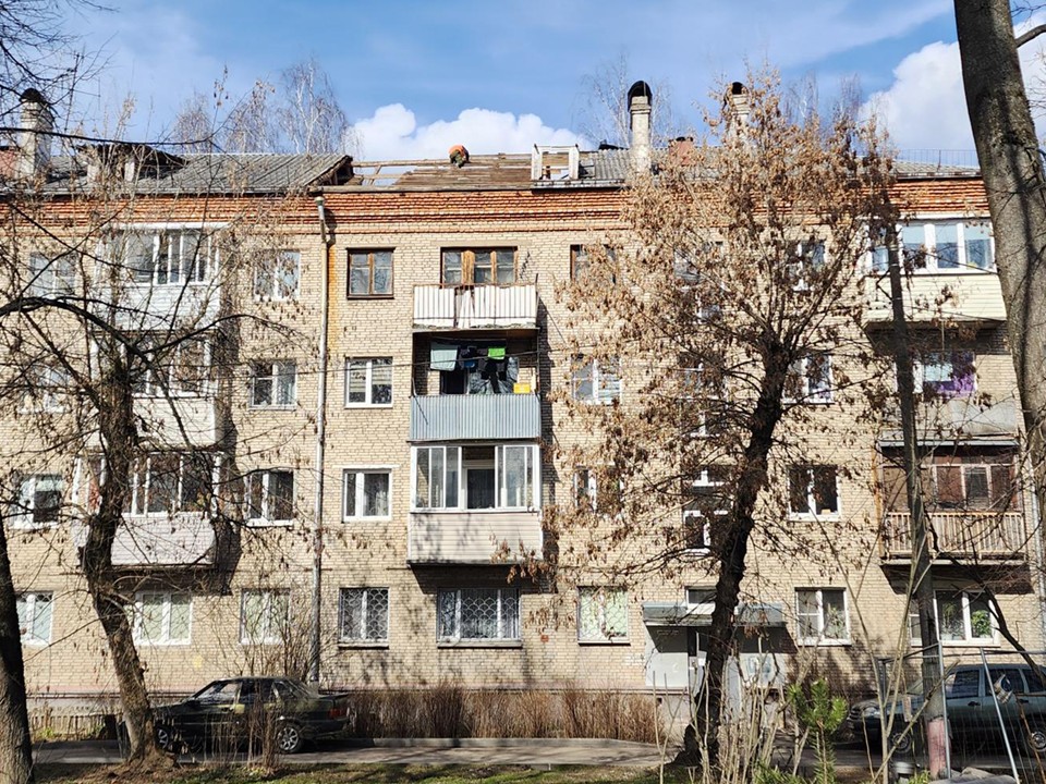 В доме на улице Маяковского в Пушкино начался капремонт кровли
