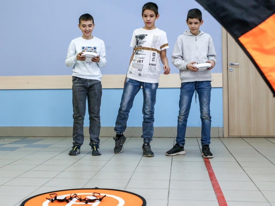 Мастер-классы по управлению дронами для школьников провели в Орехово-Зуеве