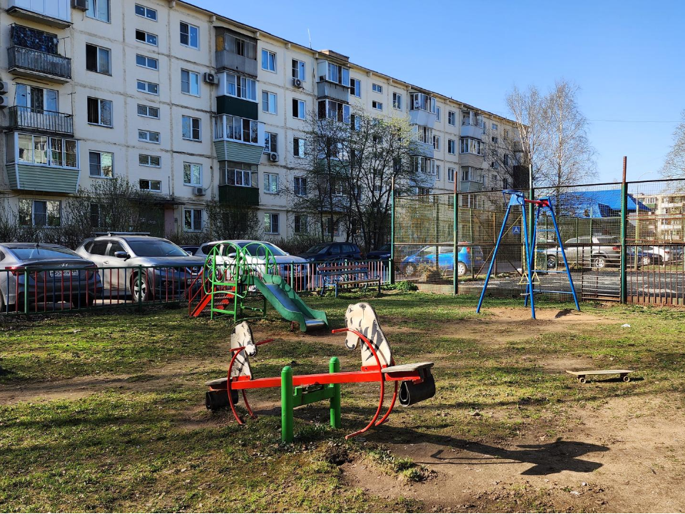 Во дворе на Букинском шоссе в Лобне обновят детскую площадку
