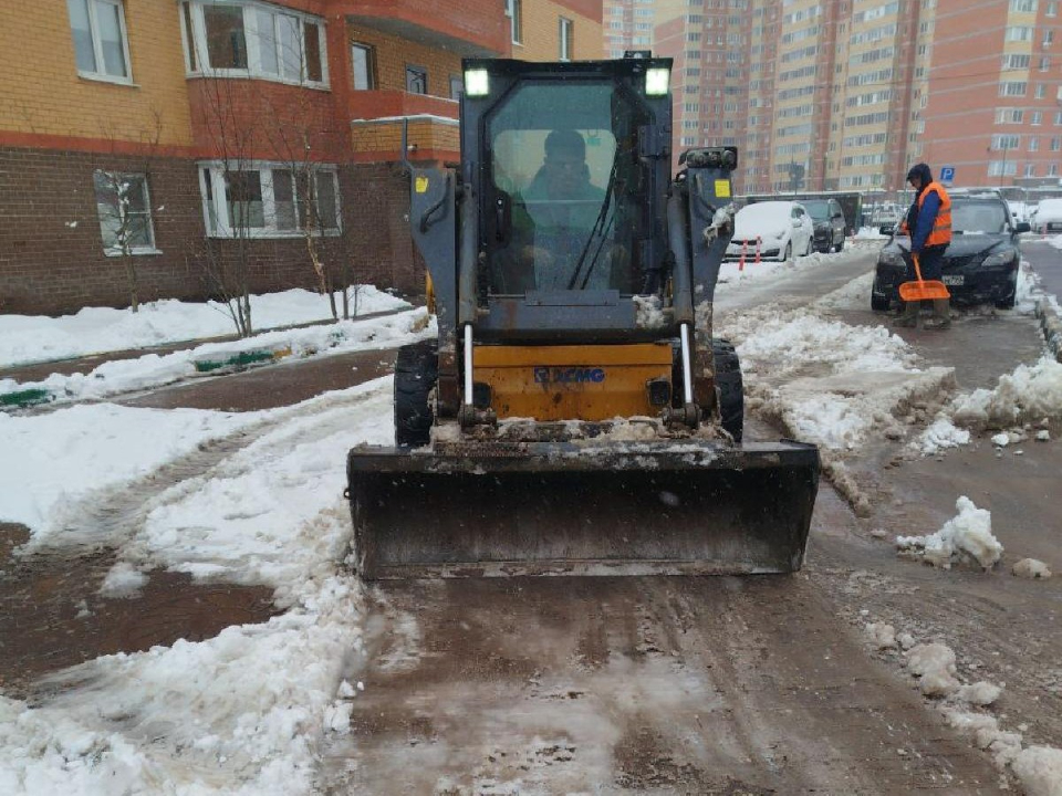 В Звенигороде устраняют подтопления после выпавшего снега