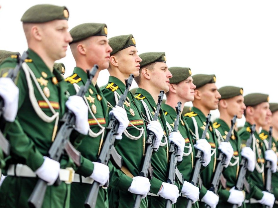 Парад в честь 80-летия Победы отрепетировали в Красногорске