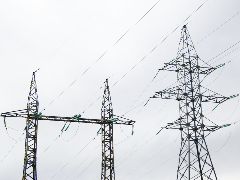 Заменят и выправят опоры линии электропередачи 7 апреля в Пушкино и Ивантеевке