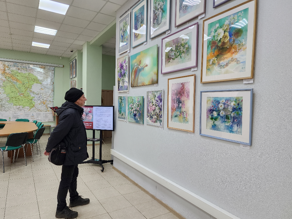 Выставка живописи «Мир вокруг нас» открылась в Протвине