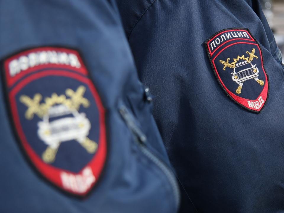 Жуковчан, устраивающих посиделки под окнами дома на ул. Чкалова, проверит полиция