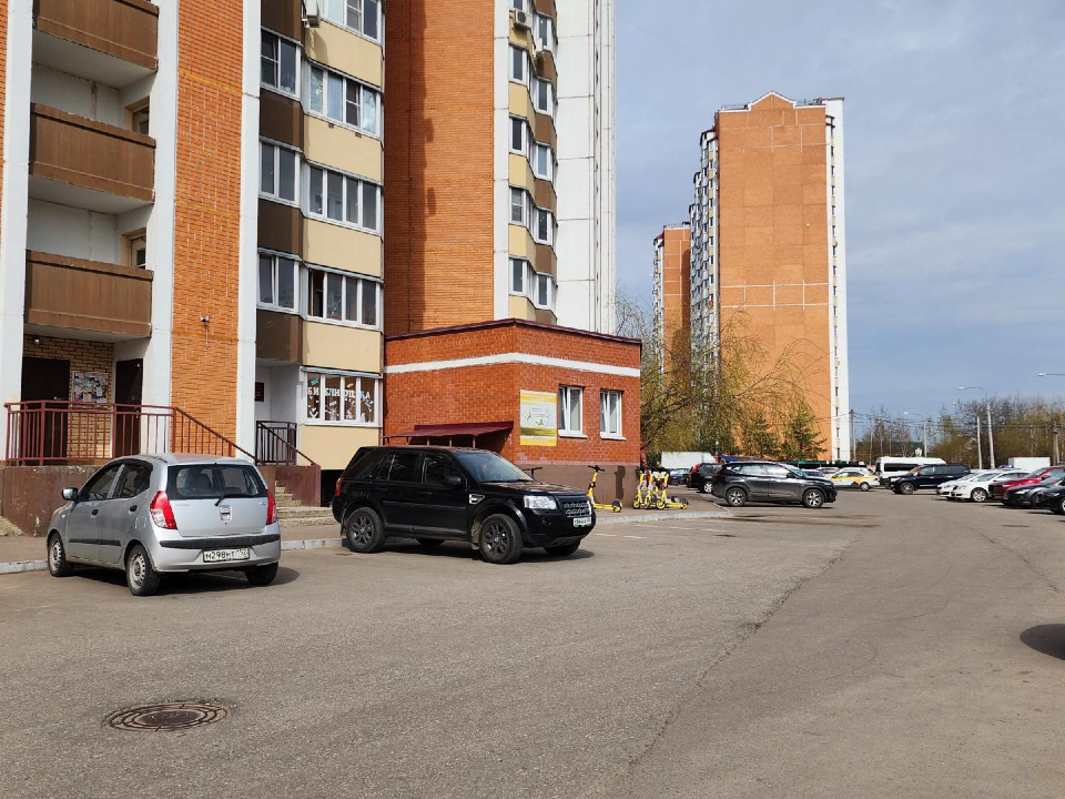 Ровные дорожки для пешеходов: в микрорайоне Западный обновили тротуар