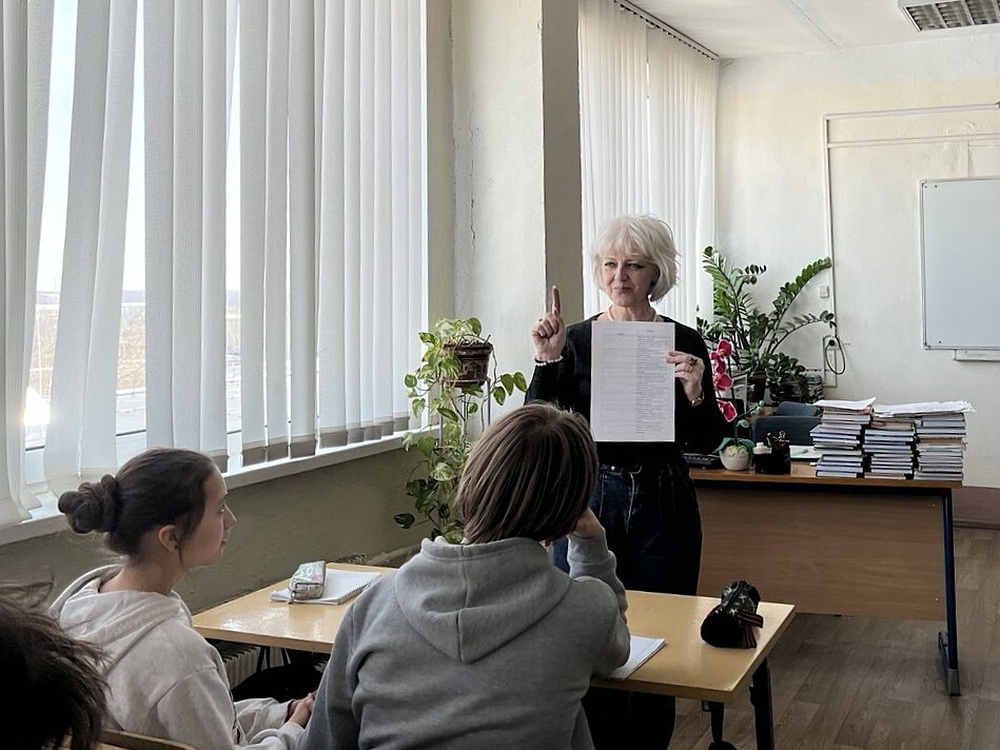 Уроки биологии и русского языка «скрестили» в бронницком колледже