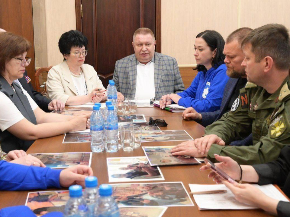 Сергиево-Посадские студенты обсудили поддержку участников СВО с представителями властей