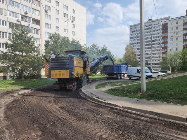 В Пущине во дворах микрорайона Д заменят асфальт к майским праздникам
