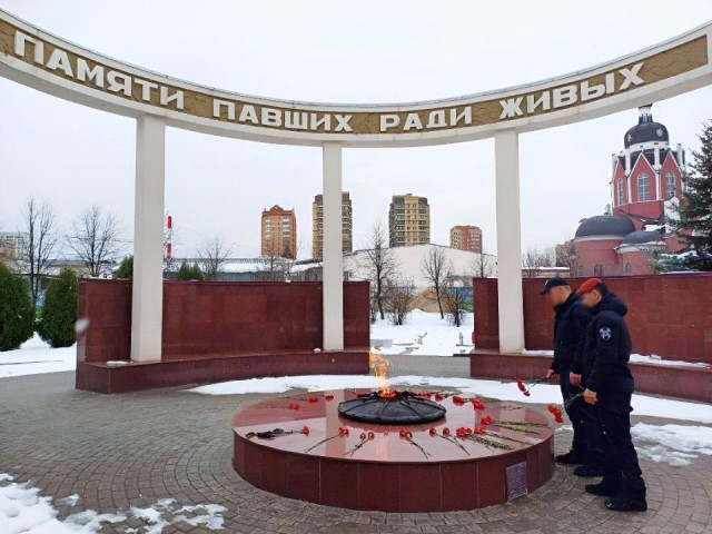 В Щелкове росгвардейцы поддержали традицию памяти о подвиге советских воинов