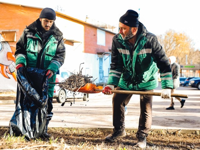 В Химках приводят в порядок дороги, детские и спортивные площадки по просьбе жителей
