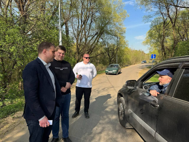 В Наумове восстановили дамбу под автомобильной дорогой