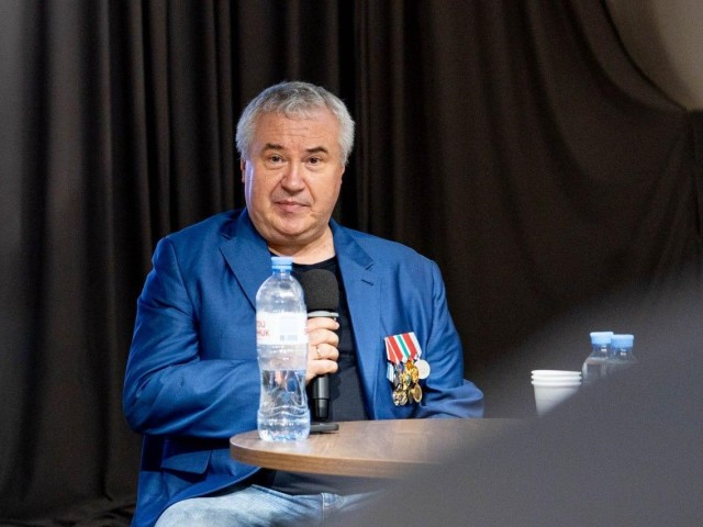 Военкор Алексей Ивлиев рассказал об СВО в Школе креативных индустрий Орехово-Зуева