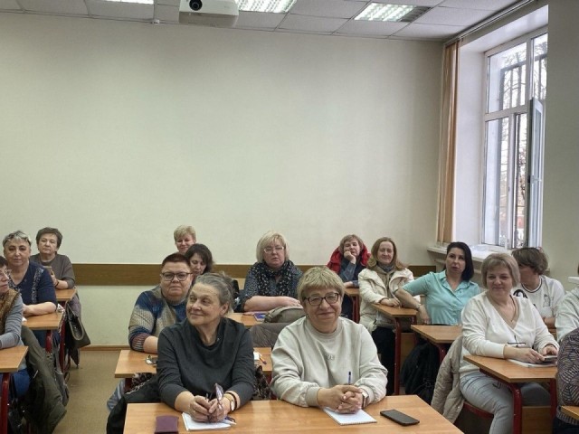 Старших медсестер в Можайске обучили навыкам управления коллективом