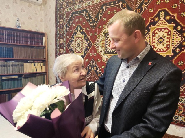 Руководство Каширской больницы навестило ветерана войны Веру Панову и предложило ей помощь