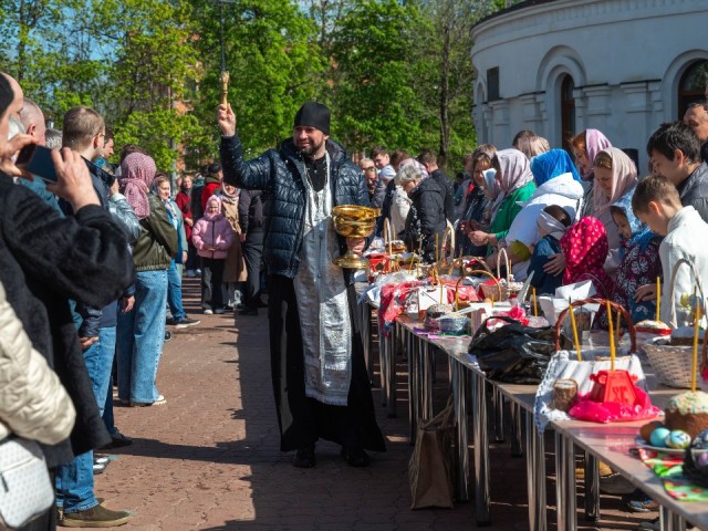 Где в Клину можно освятить пасхальные угощения